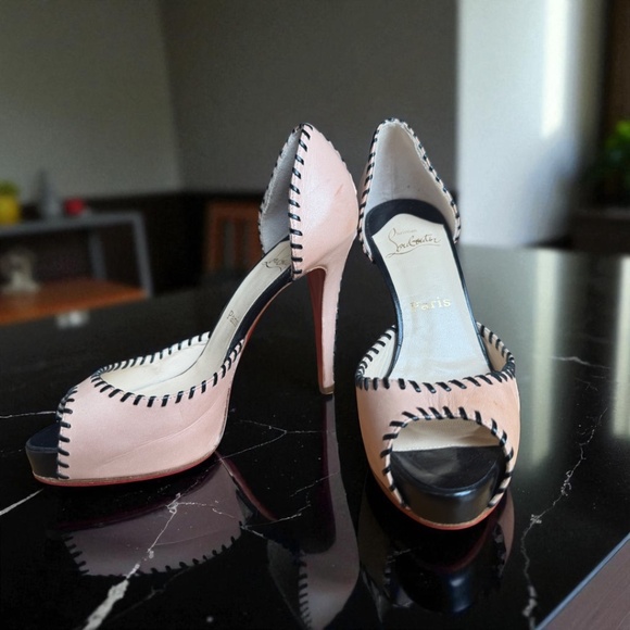 Christian Louboutin Blush Peep-Toe Heels - Picture 5 of 11